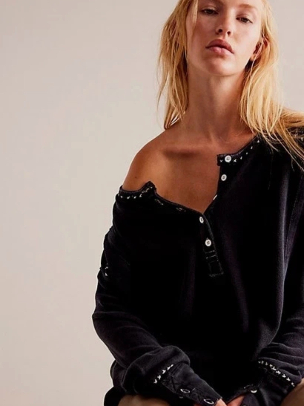 Free People We The Free Taylor Henley Top XS Black Studded Long Sleeve Oversized - Picture 3 of 15